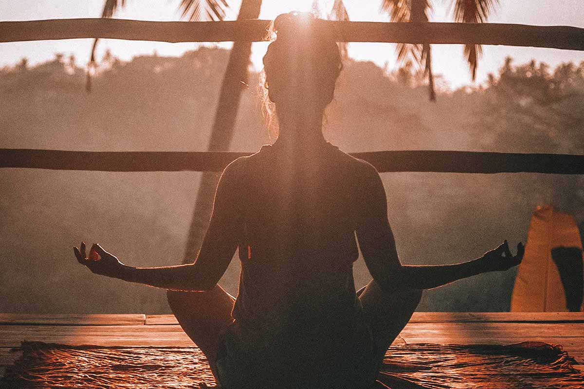 Hogyan segít a meditáció fülzúgás ellen?