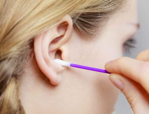 Egy banális tényező a fülcsengés okai között: a fülzsír