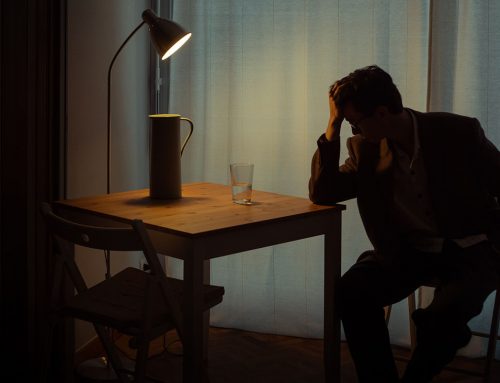 Pulzáló hang a fülben? – a súlyosbító tényezők jó része kiiktatható