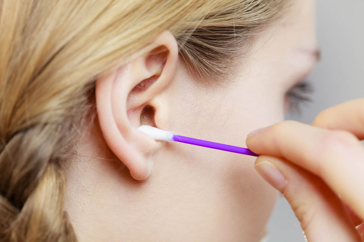 Egy banális tényező a fülcsengés okai között: a fülzsír